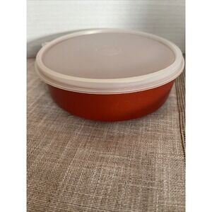 Vintage Tupperware 1405-8 Harvest Red Round Bowl With Lid 6"‎ Diameter 2" High